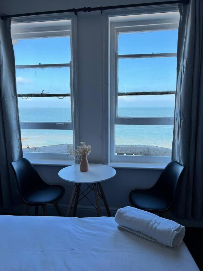 Oyo Marine Parade Hotel, Eastbourne Pier Kültér fotó