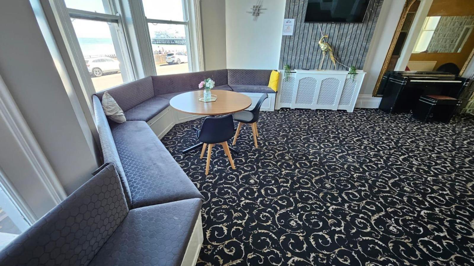 Oyo Marine Parade Hotel, Eastbourne Pier Kültér fotó